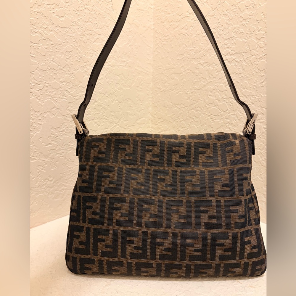 Fendi Zucca Mamá Baguette - Picture 2 of 16